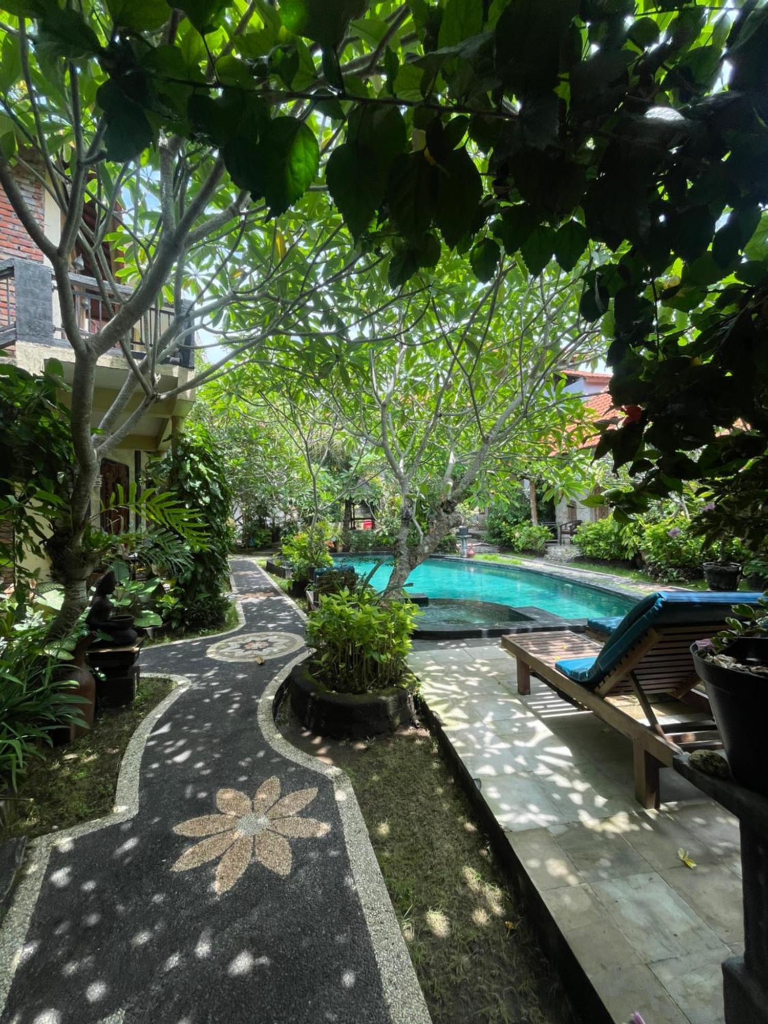 Satria Bungalow Uluwatu  Exterior photo